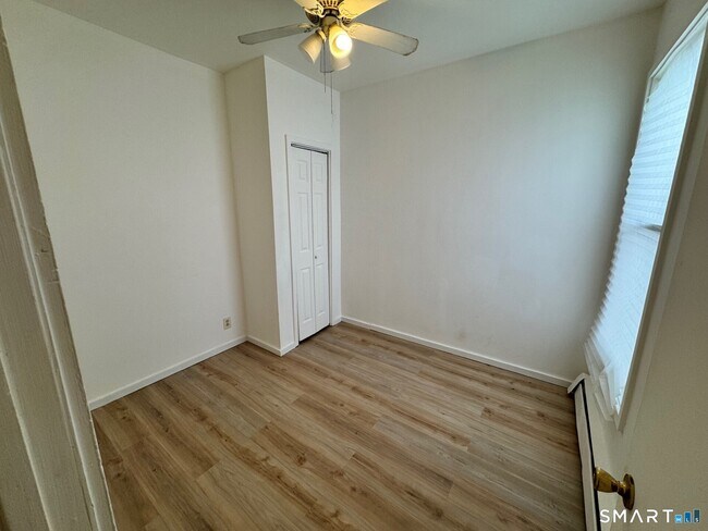 Photo - 1 Seeley St Unidad 2