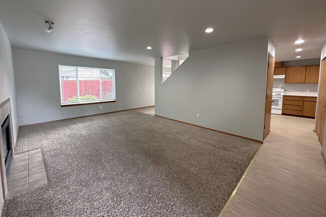 Photo - 5706 141st St SW Unidad #A