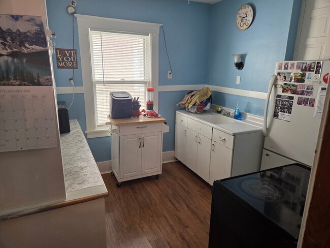 Photo - 303 Crestwood Ave Unit Upper