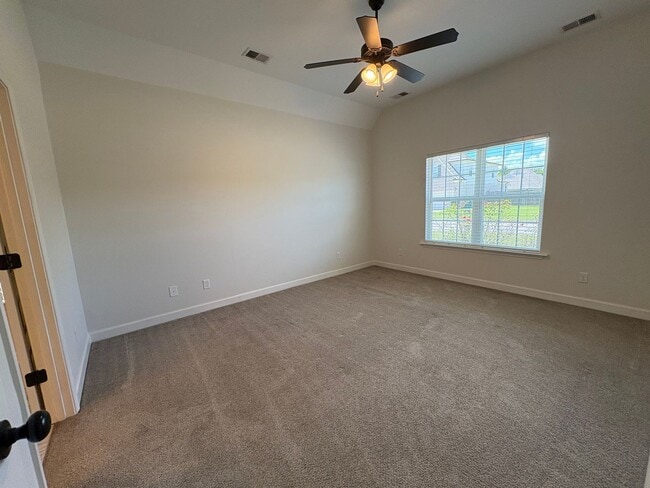 Photo - 3006 Makenlee St