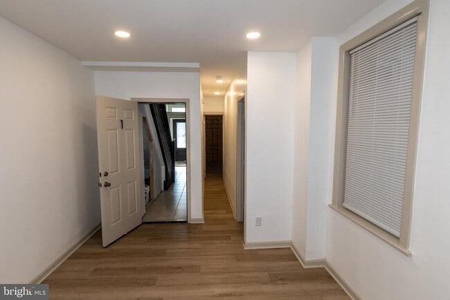 Photo - 907 Belmont Ave