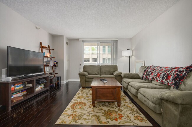 Photo - 545 N Dearborn St Unit 1103