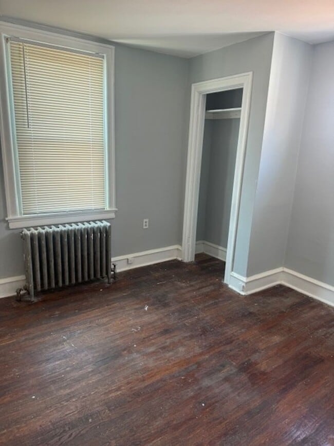 Photo - 102 Roselyn St