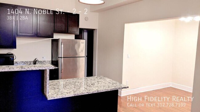 Photo - 1404 N Noble St Unidad 2