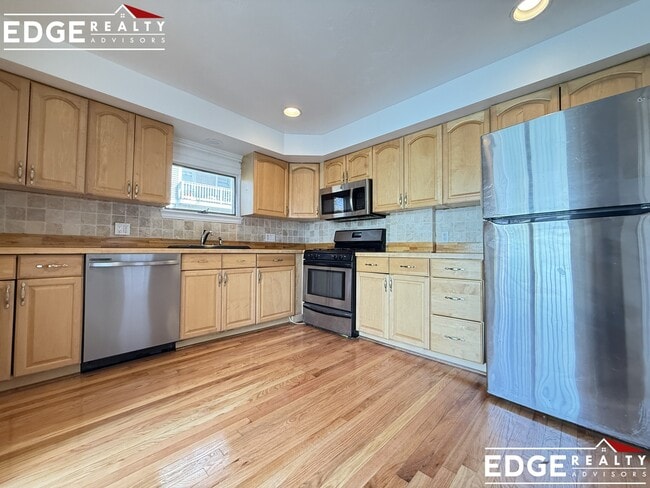 Photo - 9 Pennsylvania Ave