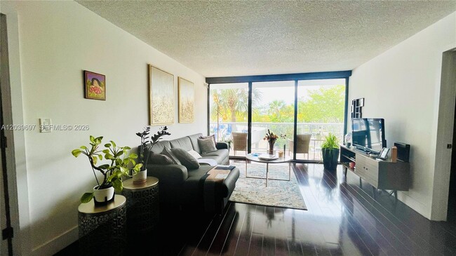Photo - 3701 N Country Club Dr Unit 304