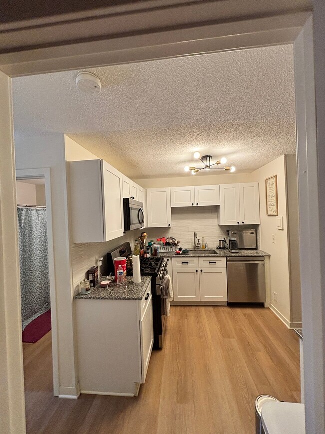 Photo - 1433 4th St NE Unit 1
