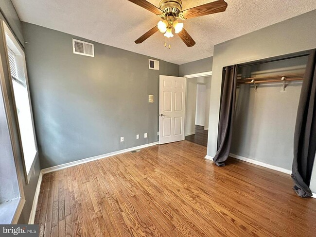 Photo - 2015 S Lincoln St