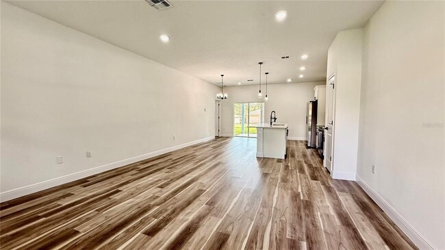Photo - 1852 W Quaker Ln