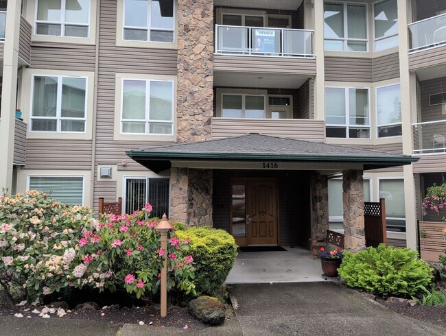 Building Photo - 1416 Lindsay Loop Unit 309
