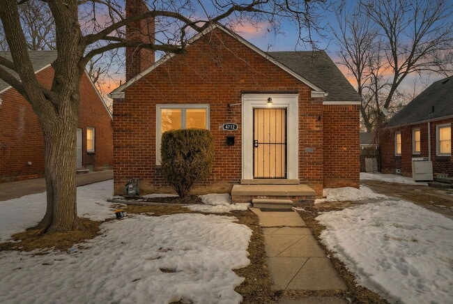 Building Photo - 4712 Cadieux Rd