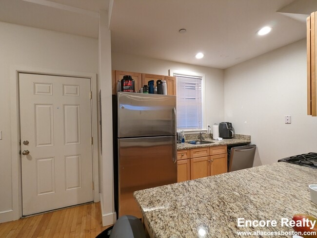 Photo - 110 Second St. Unit 112 Unit 112