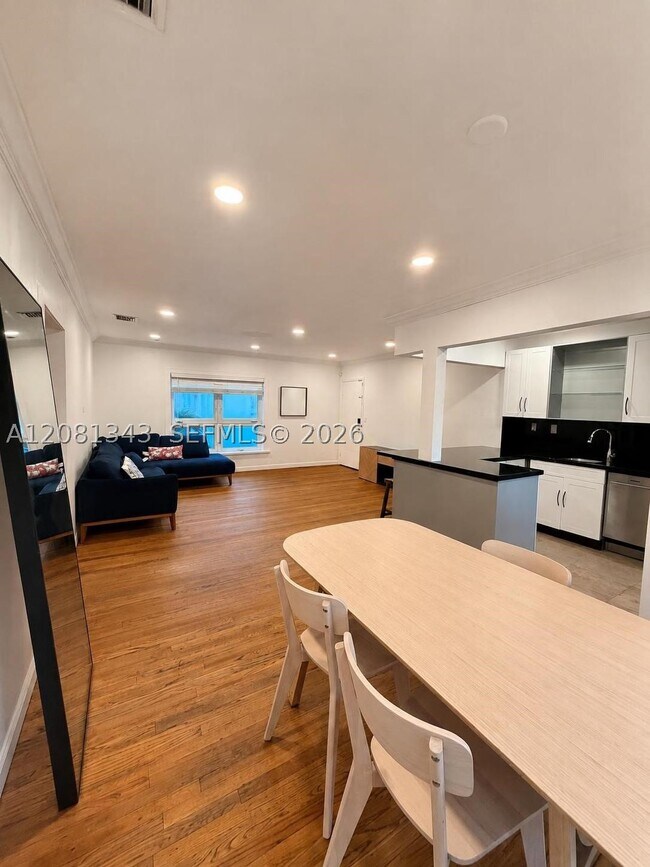 Photo - 7715 SW 57th Ave Unit 3