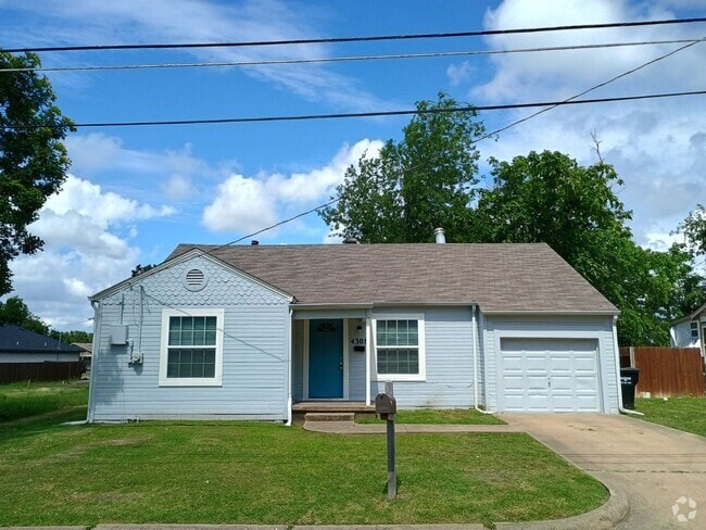 Building Photo - 4308 Roberts- House **COMING SOON**