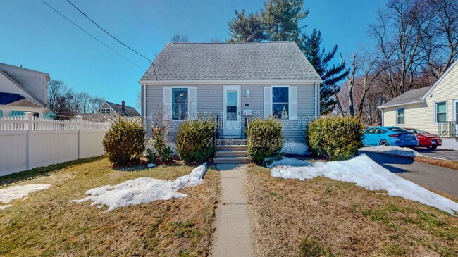 Building Photo - 10 Harkness Dr