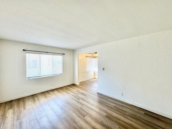 Photo - 5625 W Jefferson Blvd Unidad 1