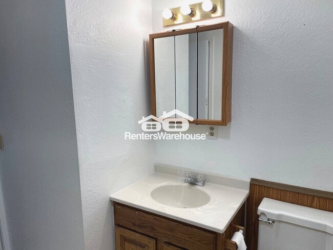 Photo - 15 W Marshall St