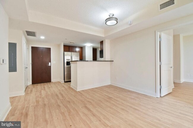Building Photo - 1020 N Highland St Unit 622