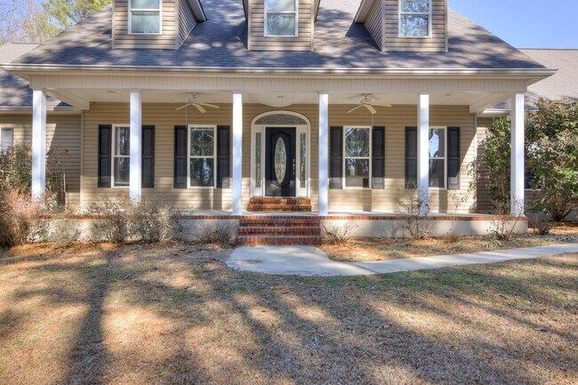 Photo - Large House on 3.5 Acres in Harlem