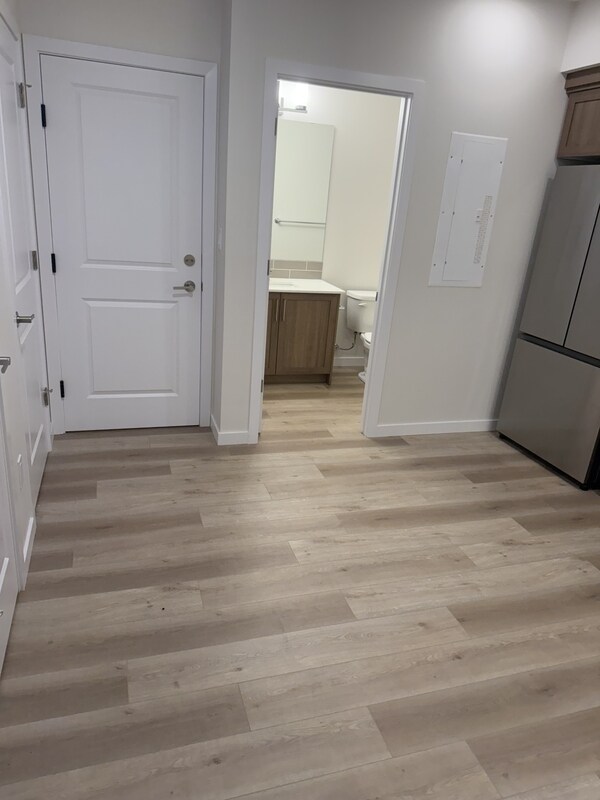 Photo - 12305-12119 119 Ave NW