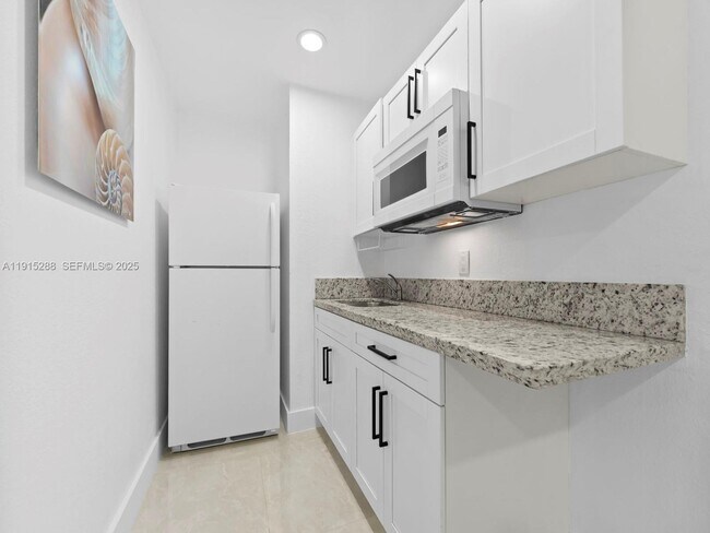 Photo - 19850 Franjo Rd