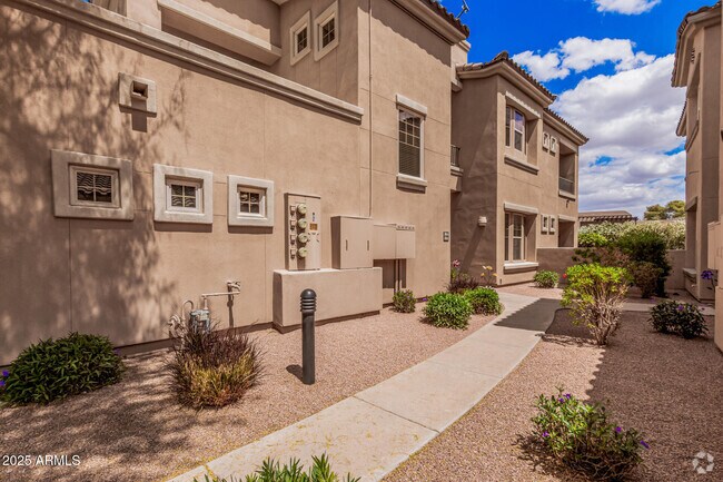 Building Photo - 11000 N 77th Pl Unit 2016 Rental