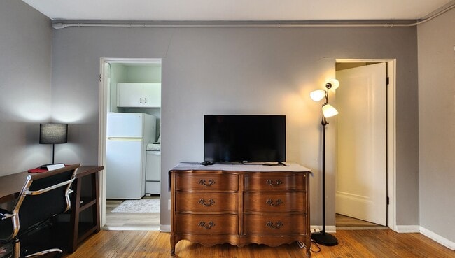 Photo - 1258 10th St N