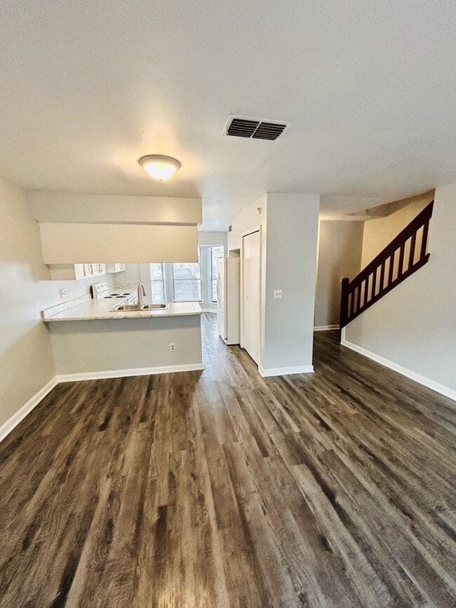 Photo - 5664 Bennington-