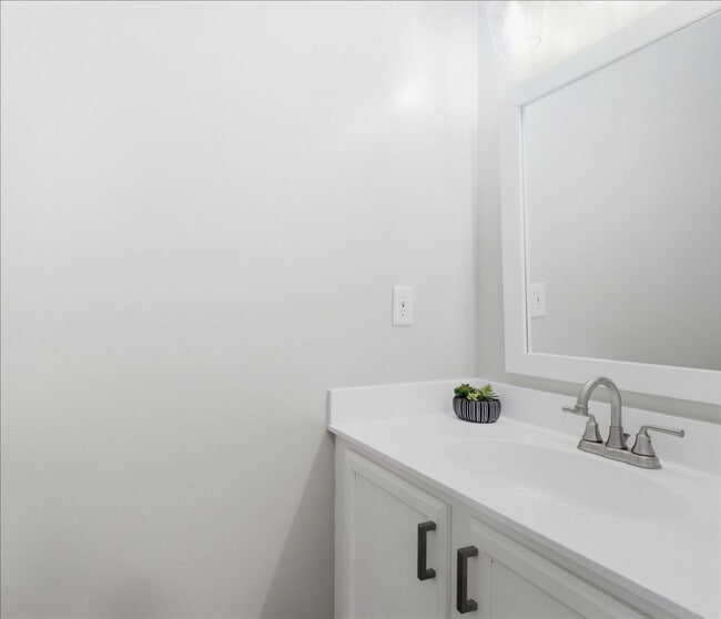 Photo - 2 Bed 2.5 Bath Townhome