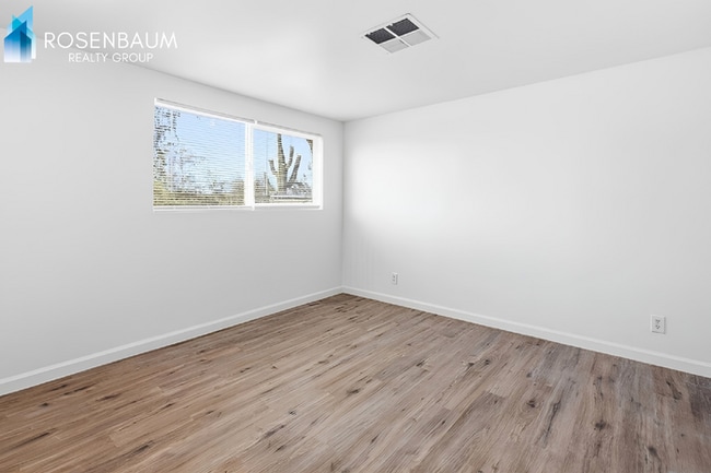 Photo - Charming 2-bedrooms, 1-bath manufactured home in Tucson!