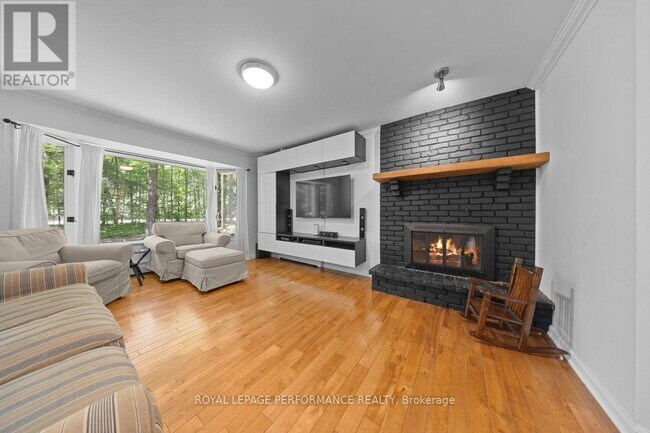 Photo - 1250 Royal Maple Dr