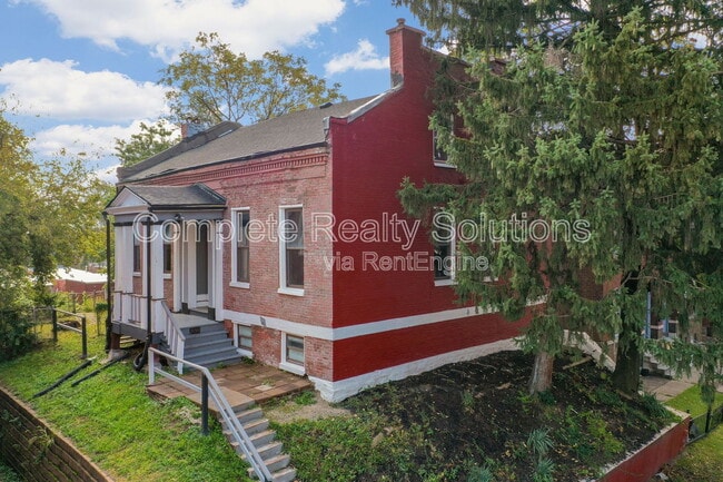 Building Photo - 3158 Oregon Ave Rental