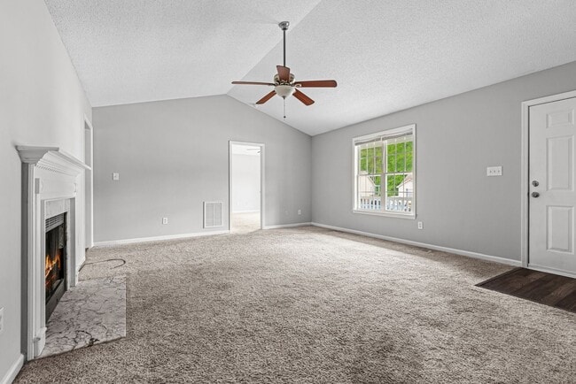 Photo - Single Family 3 bedroom plus a flex room- Available August 12th