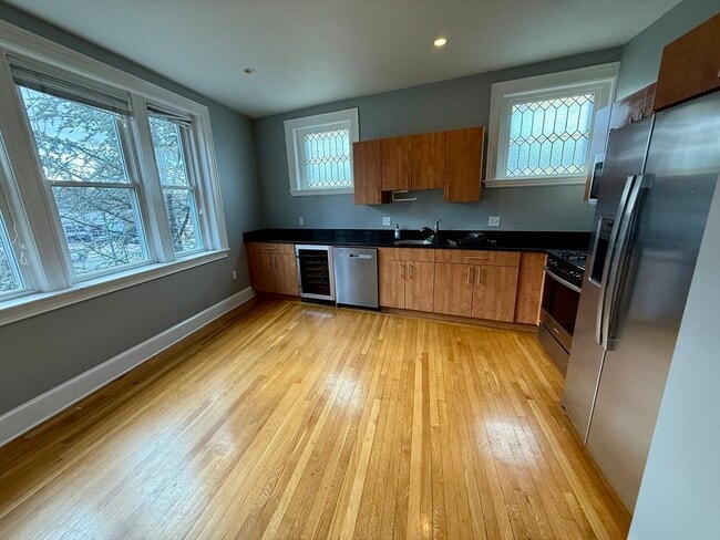 Photo - 1607 Commonwealth Ave Unit 6