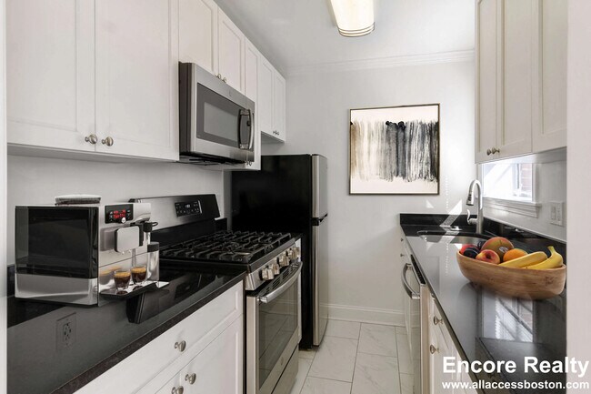 Photo - 75 Saint Paul St