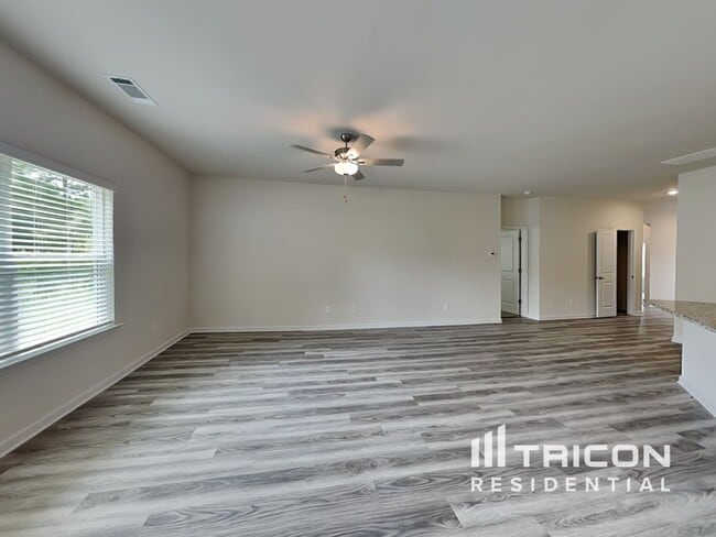 Photo - 423 Prescott Wy