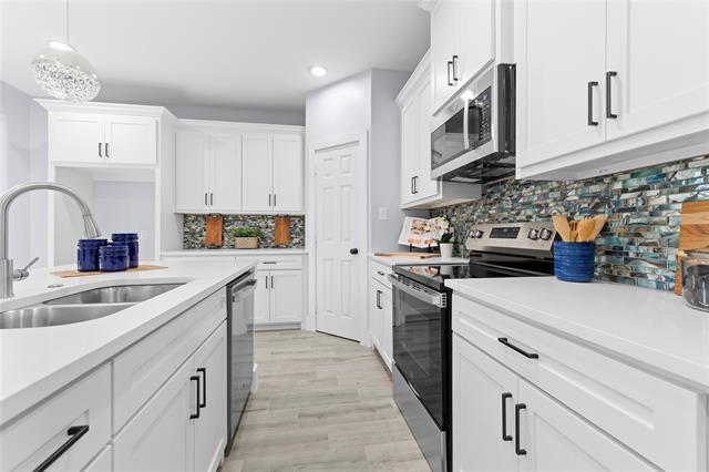 Photo - 520 E 5th St