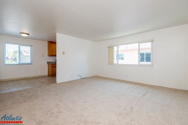 Photo - 1570 Quebec Ct Unit 4