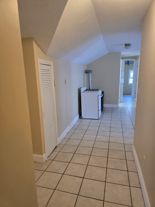 Photo - 27 Shelby St Unit 3