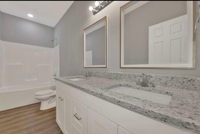 Photo - 649 S Pershing St