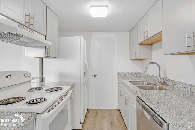 Building Photo - Stylish 2Bdm 1Ba Apartment in Phoenix!