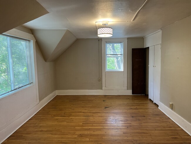Photo - 743 N Eddy St