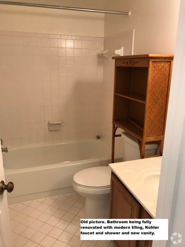 Building Photo - 2530 Fairfax Dr Unit A Rental