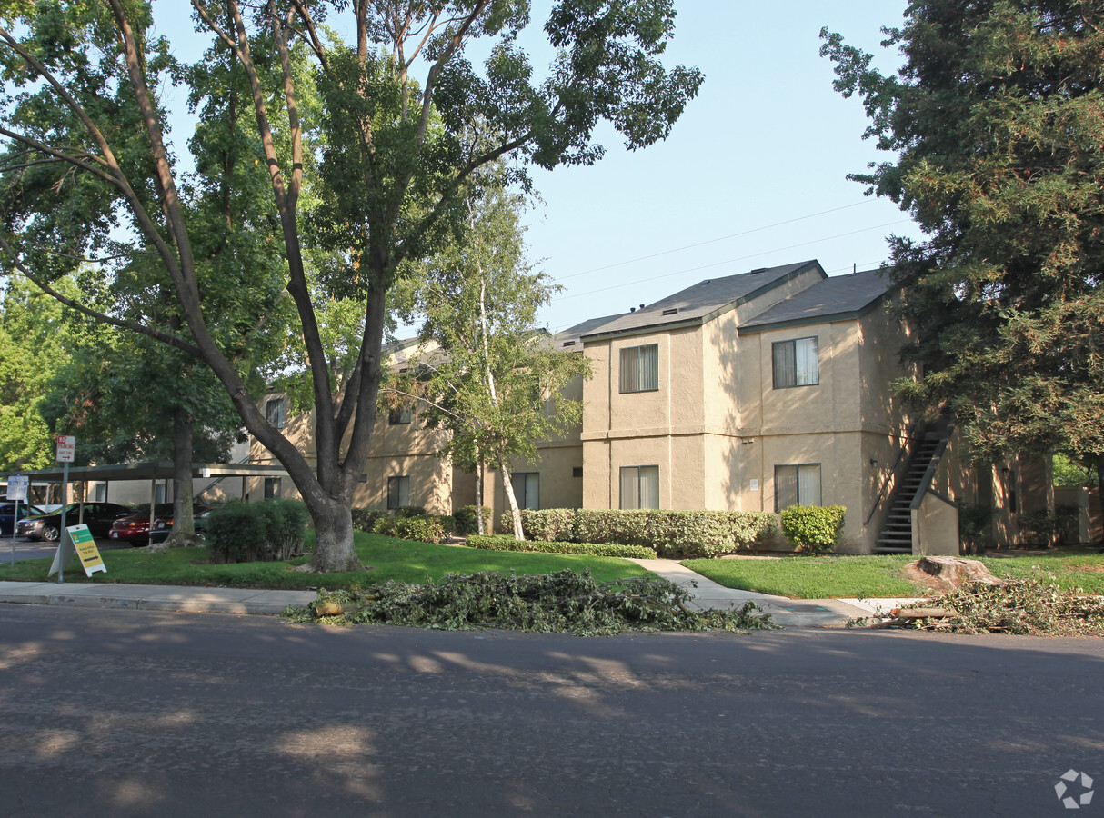 Northwood Place Apartments - Northwood Place Apartments
