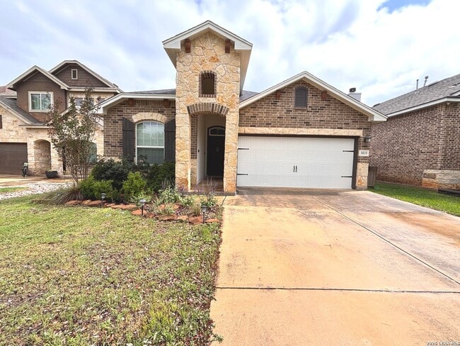 Photo - 4 Bedroom Home with Outdoor Kitchen in Wortham Oaks San Antonio