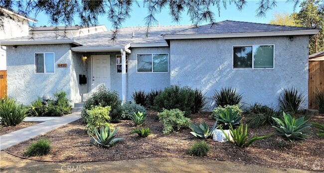 Building Photo - 6452 Balboa Blvd Rental
