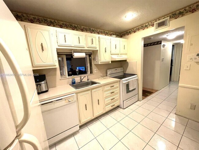 Photo - 4151 NW 41st St Unit 201