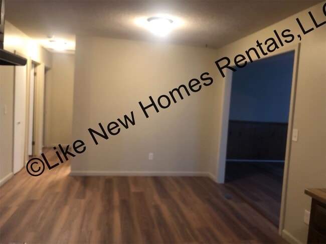 Photo - 4440 Shubert Ave