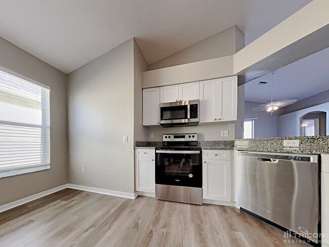 Photo - 10041 Creek Bluff Dr