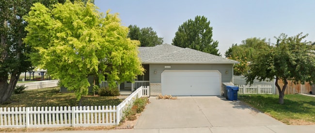Building Photo - 1400 Lara Pl Rental